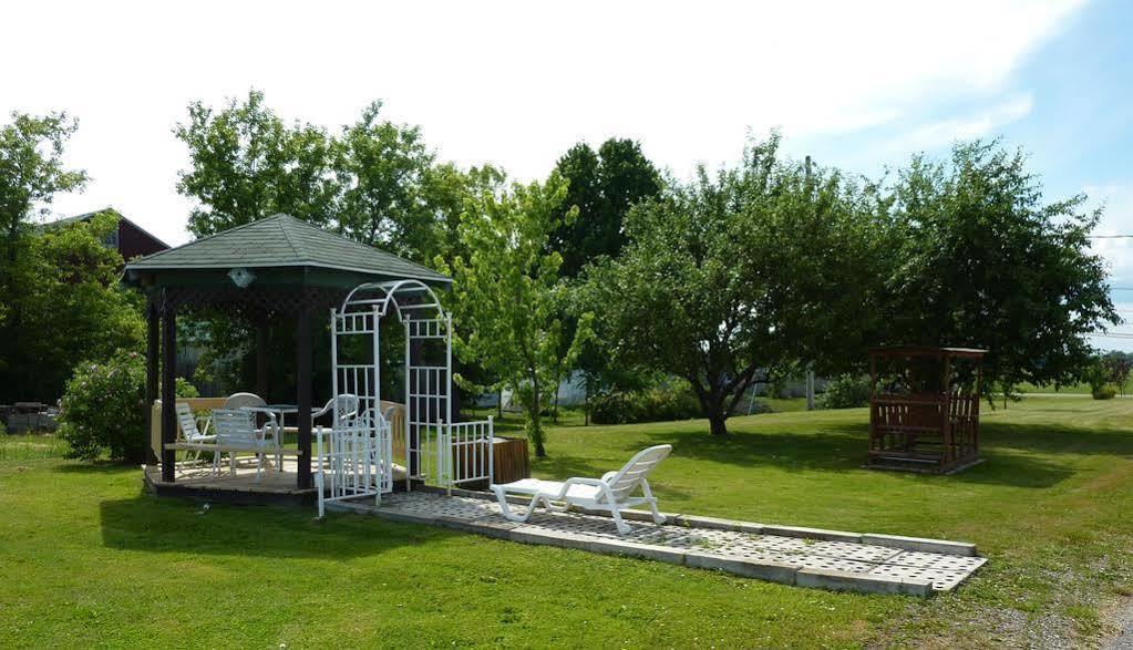ホテル マノワール ベカンクール オテル Bécancour エクステリア 写真